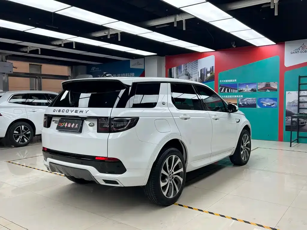 Land Rover Discovery Sport — фото 8