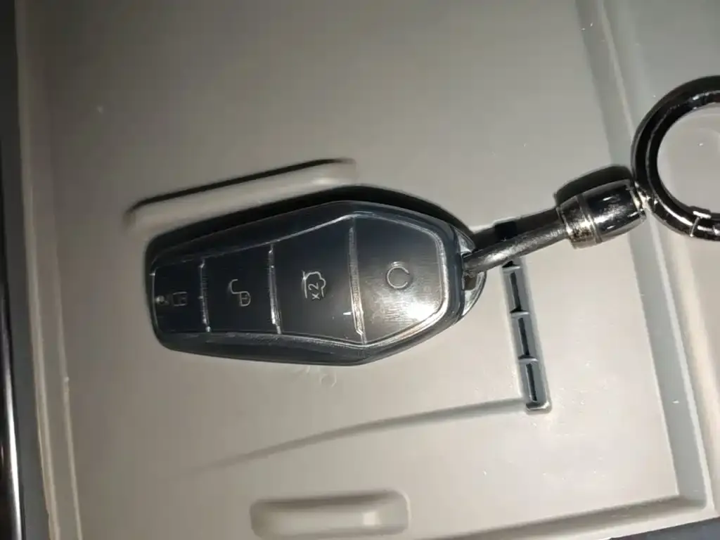 BYD Seal 06GT — фото 9