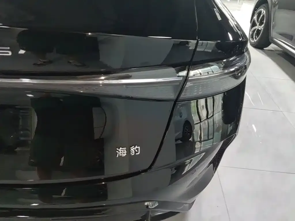 BYD Seal — фото 2