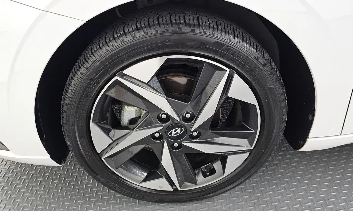 Hyundai AVANTE — фото 9