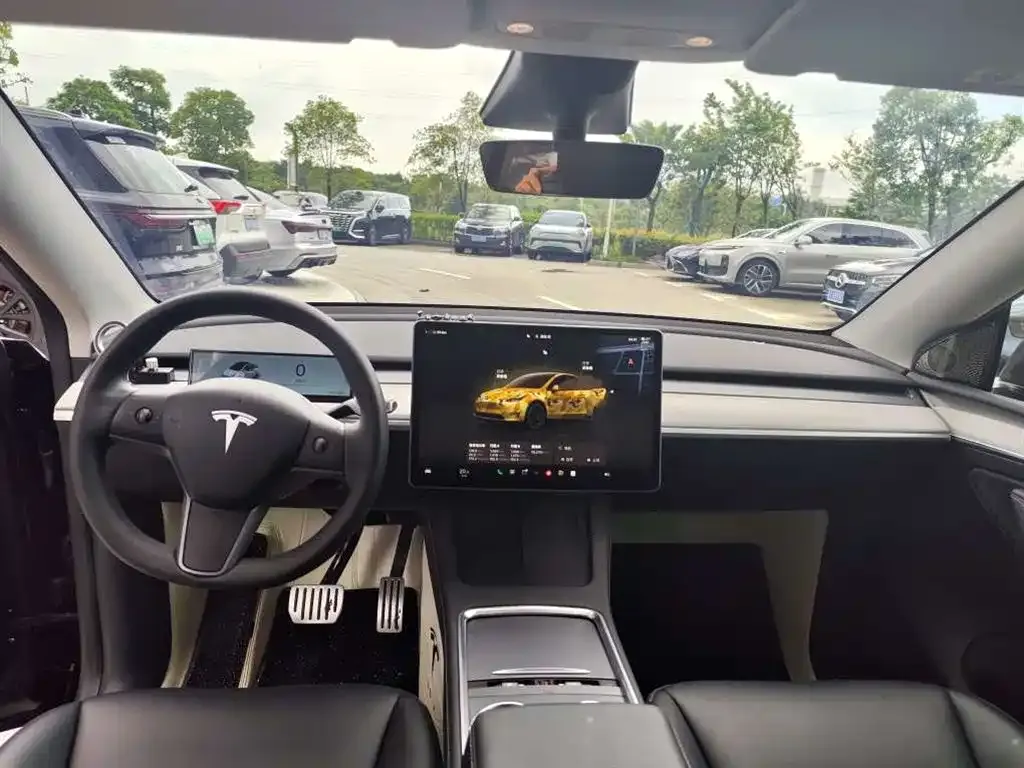 Tesla Model Y — фото 4