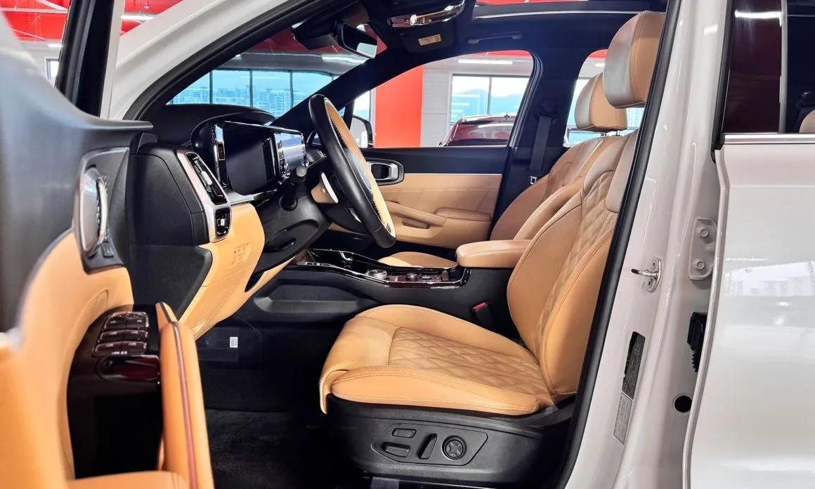 Kia Sorento — фото 9