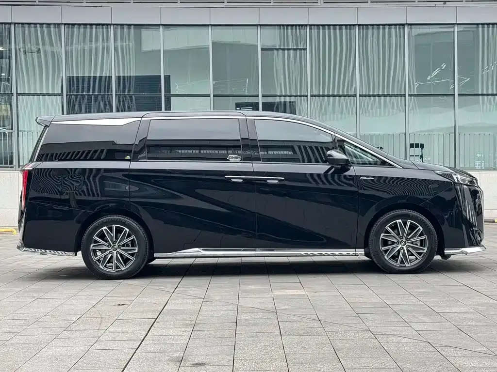 GAC Motor Trumpchi M8 — фото 6
