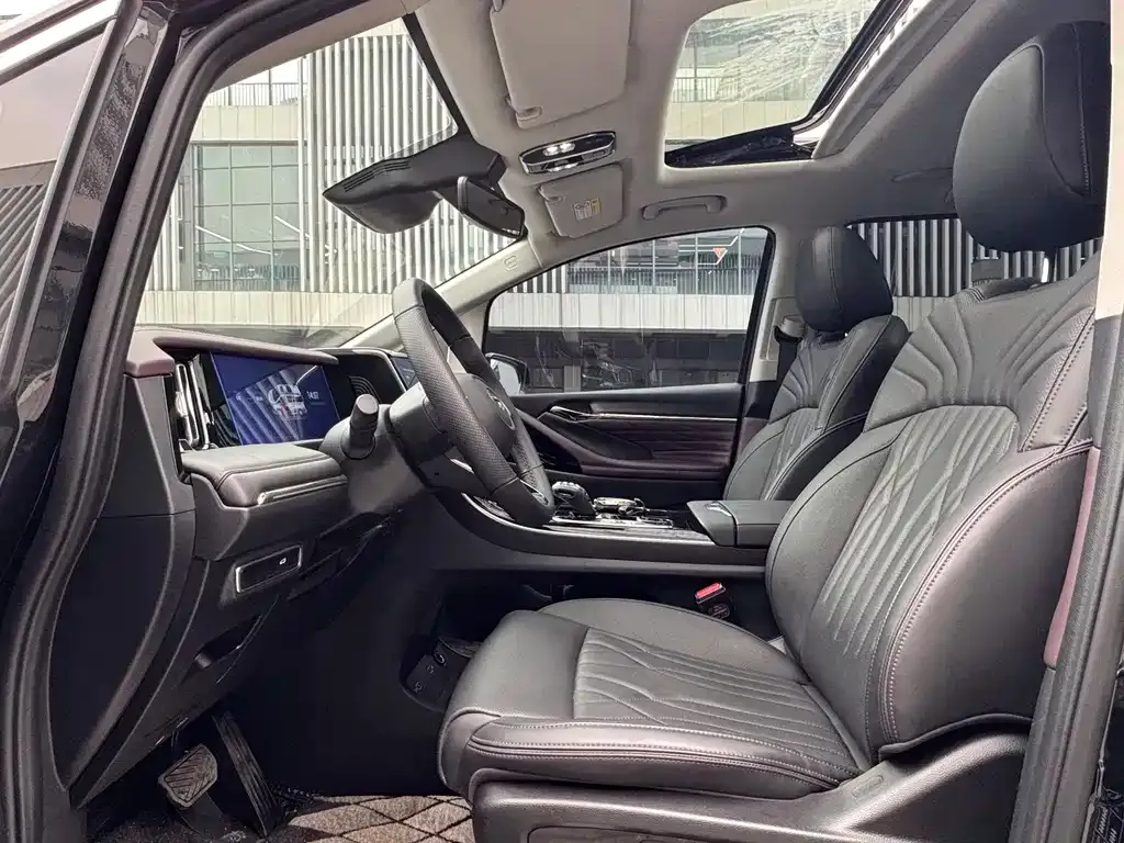 GAC Motor Trumpchi M8 — фото 3