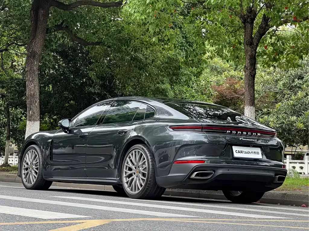 Porsche Panamera — фото 10