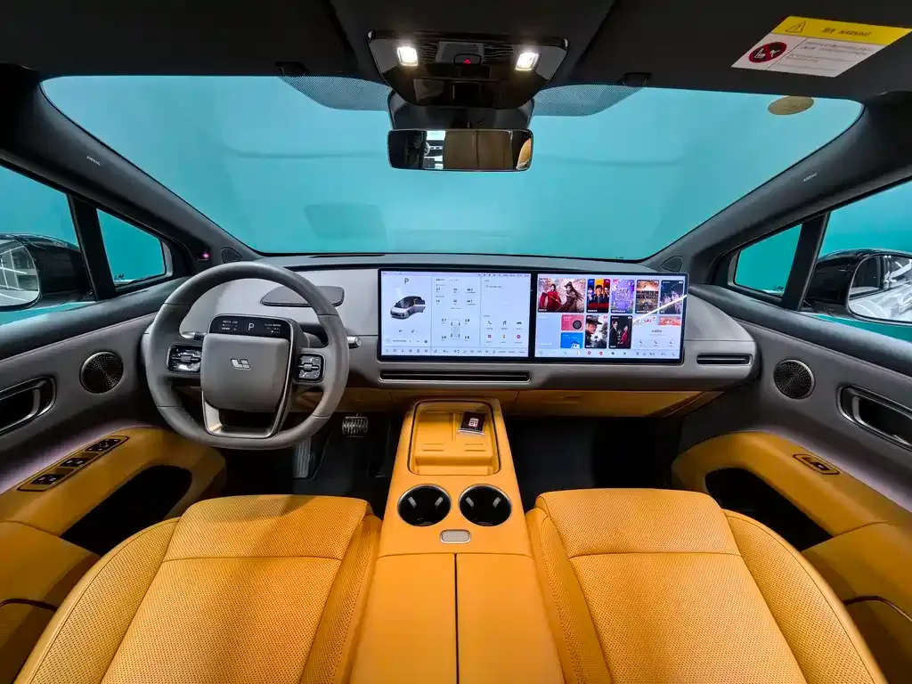 Li Auto i8 — фото 8