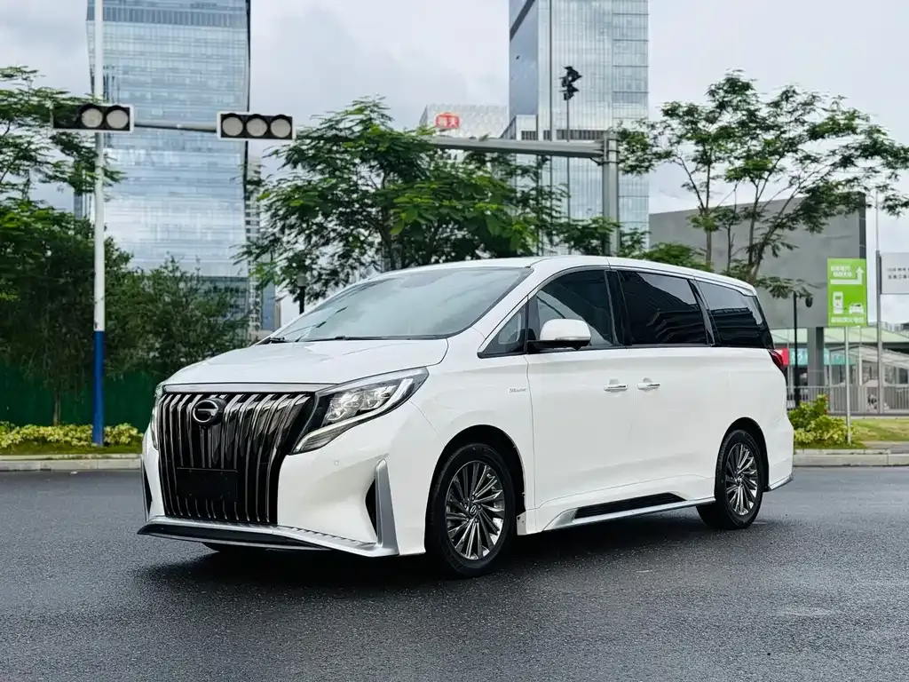 GAC Motor Trumpchi M8 — фото 1