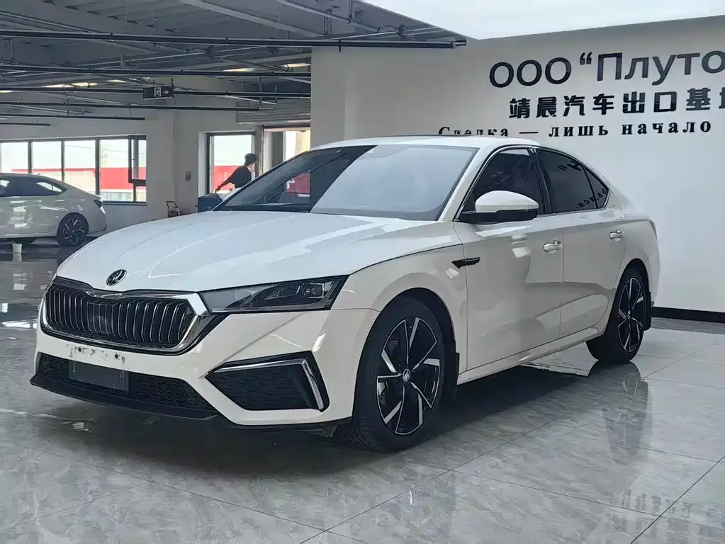 Skoda Octavia — фото 10