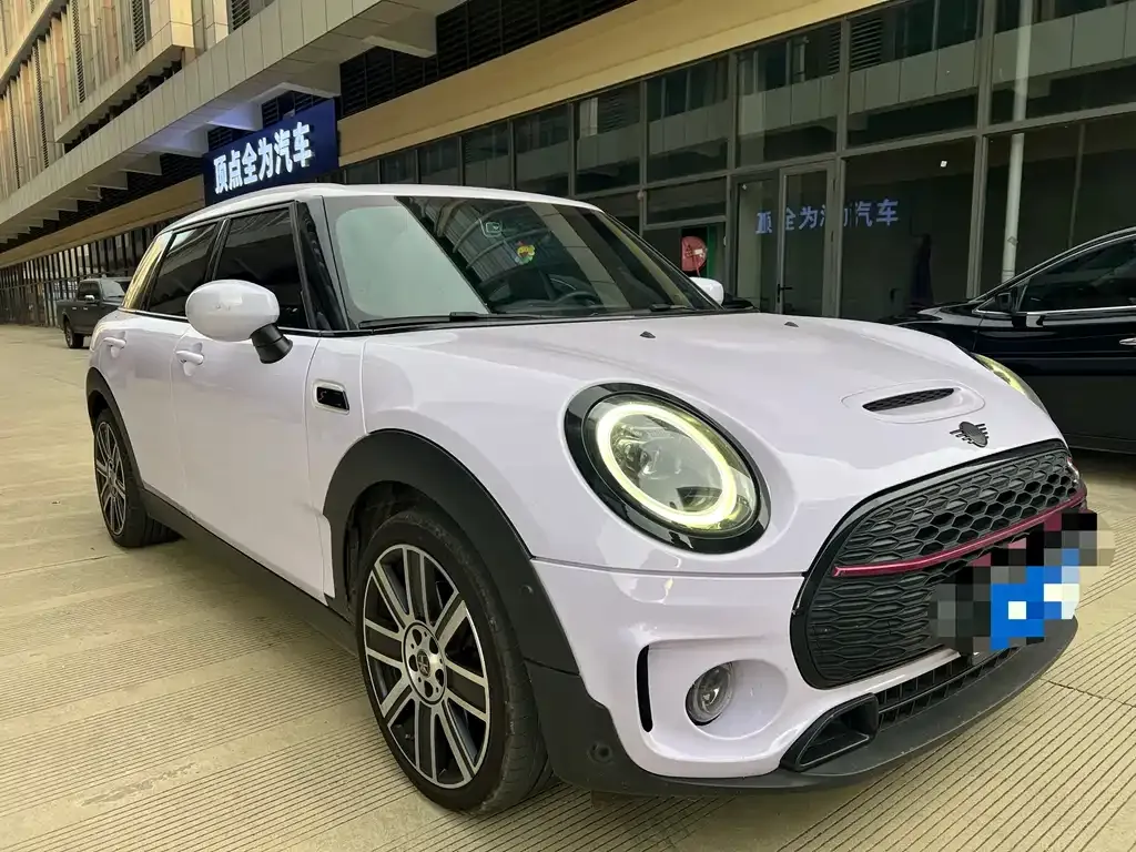 MINI Clubman — фото 3