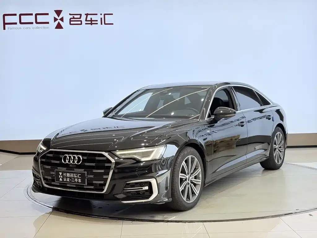 Audi A6L — фото 1