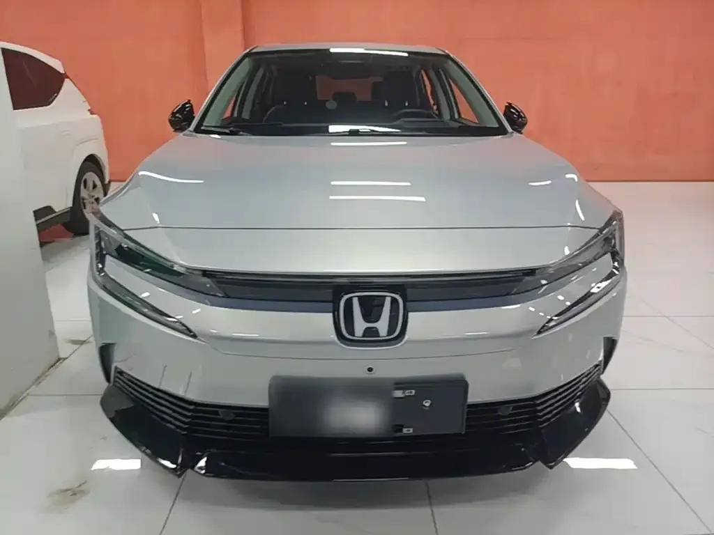Honda e:NP2 — фото 7