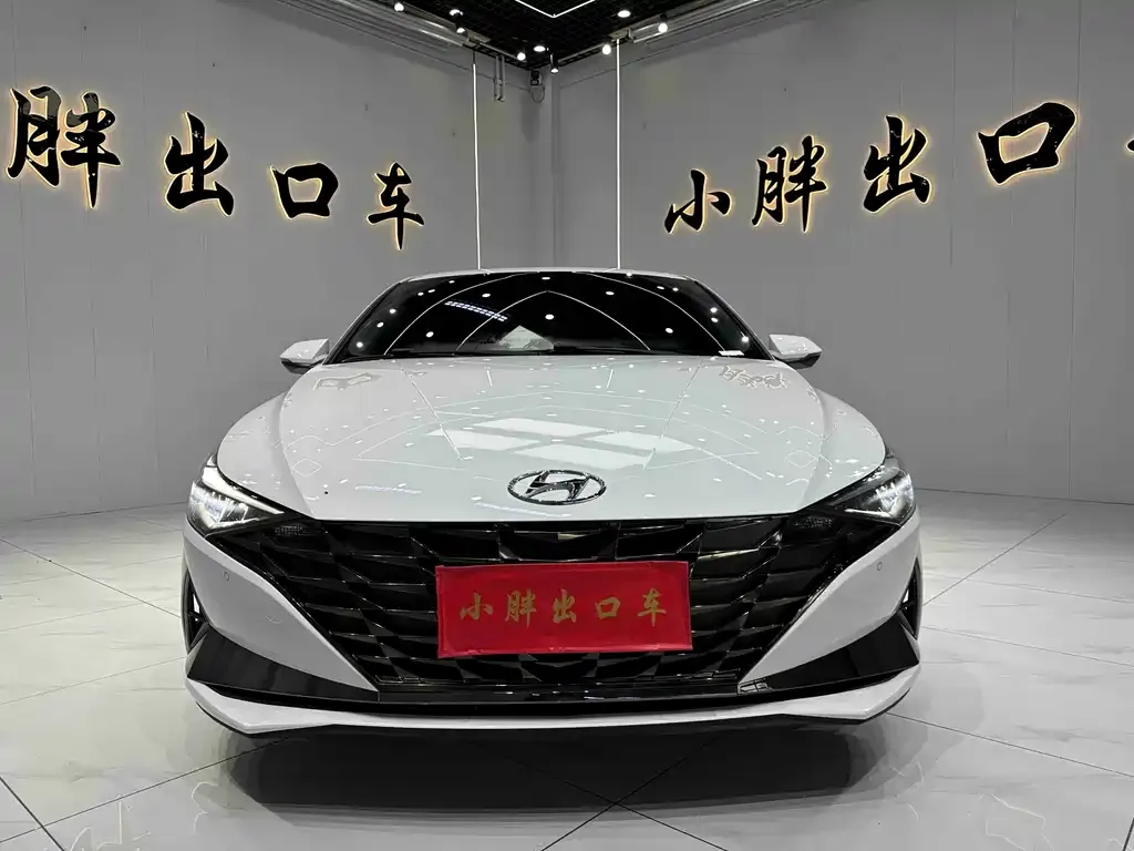 Hyundai Elantra — фото 4
