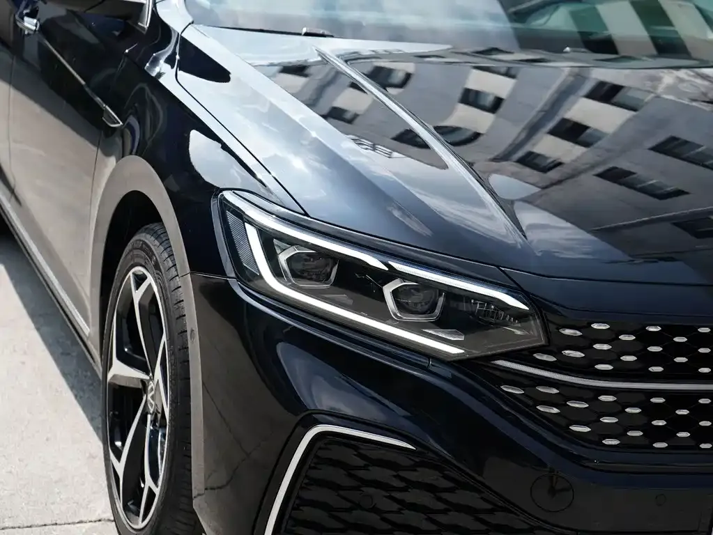 Volkswagen Passat — фото 2
