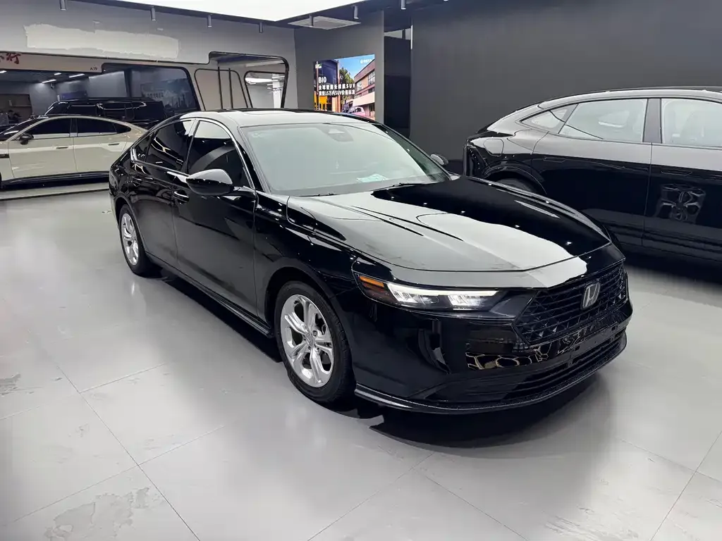 Honda Accord — фото 6