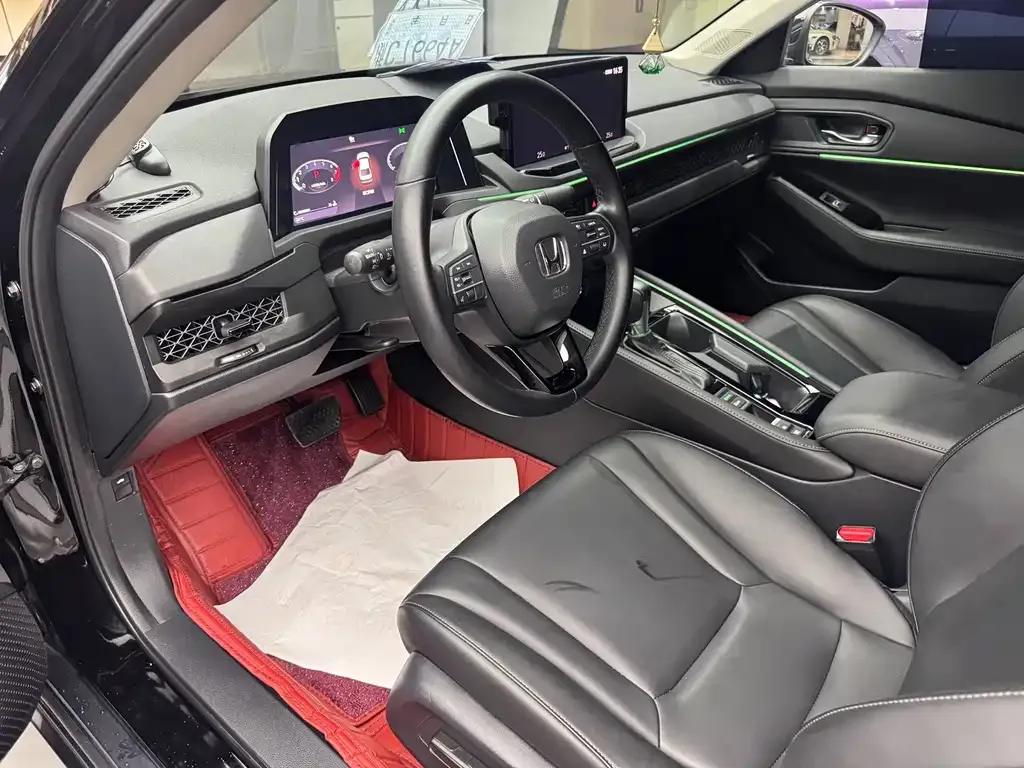 Honda Accord — фото 9
