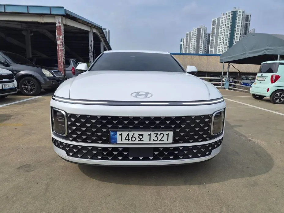Hyundai Grandeur 2.5 Gasoline 2WD 1