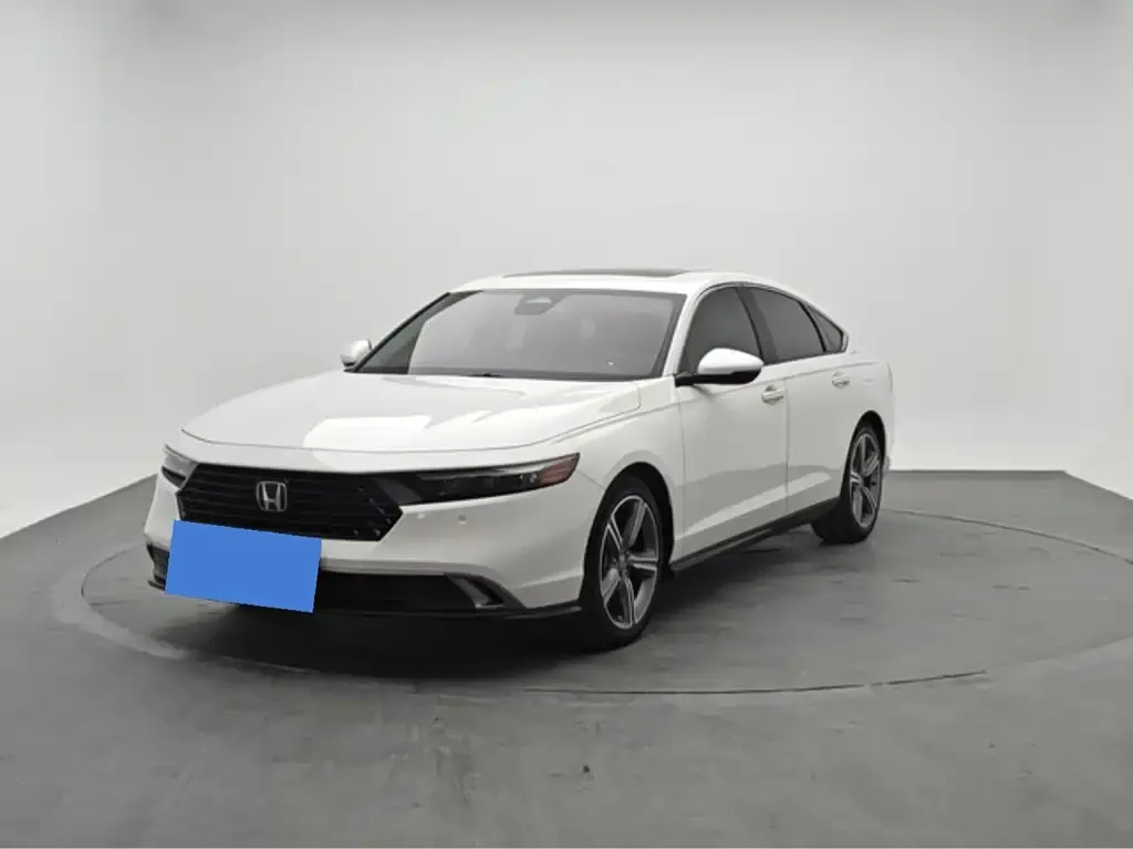 Honda Accord — фото 1