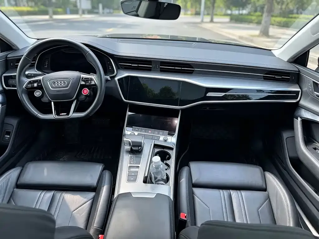 Audi A7 — фото 2