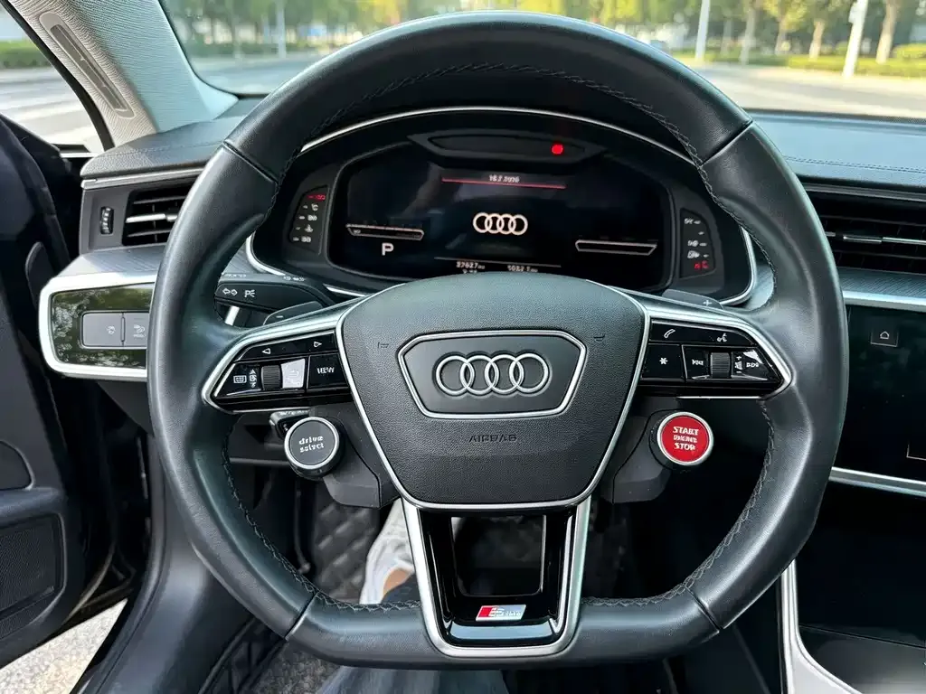 Audi A7 — фото 7