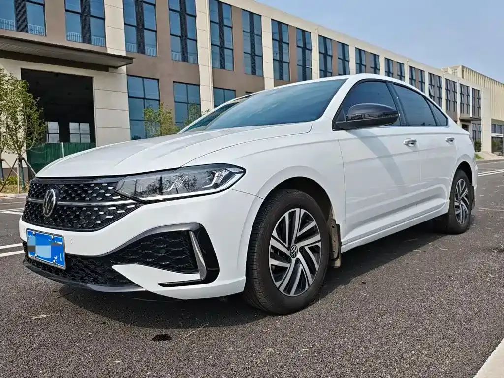 Volkswagen Lavida — фото 1