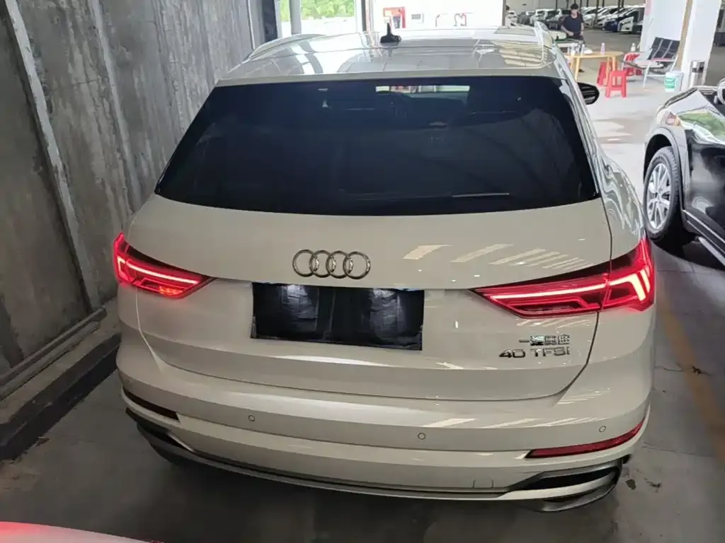 Audi Q3 — фото 5