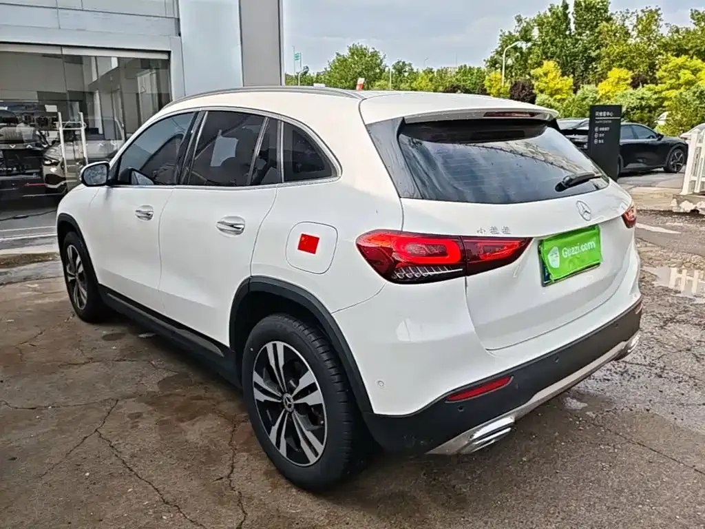 Mercedes-Benz GLA — фото 8