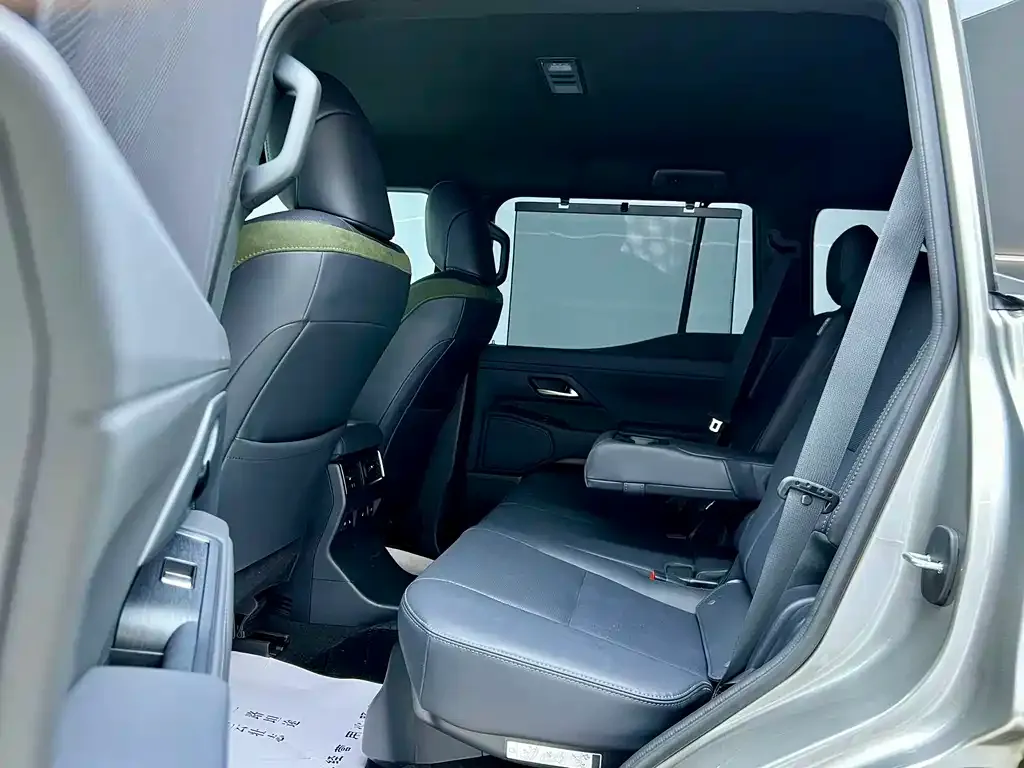 Lexus GX 2025 из CN, фото 10