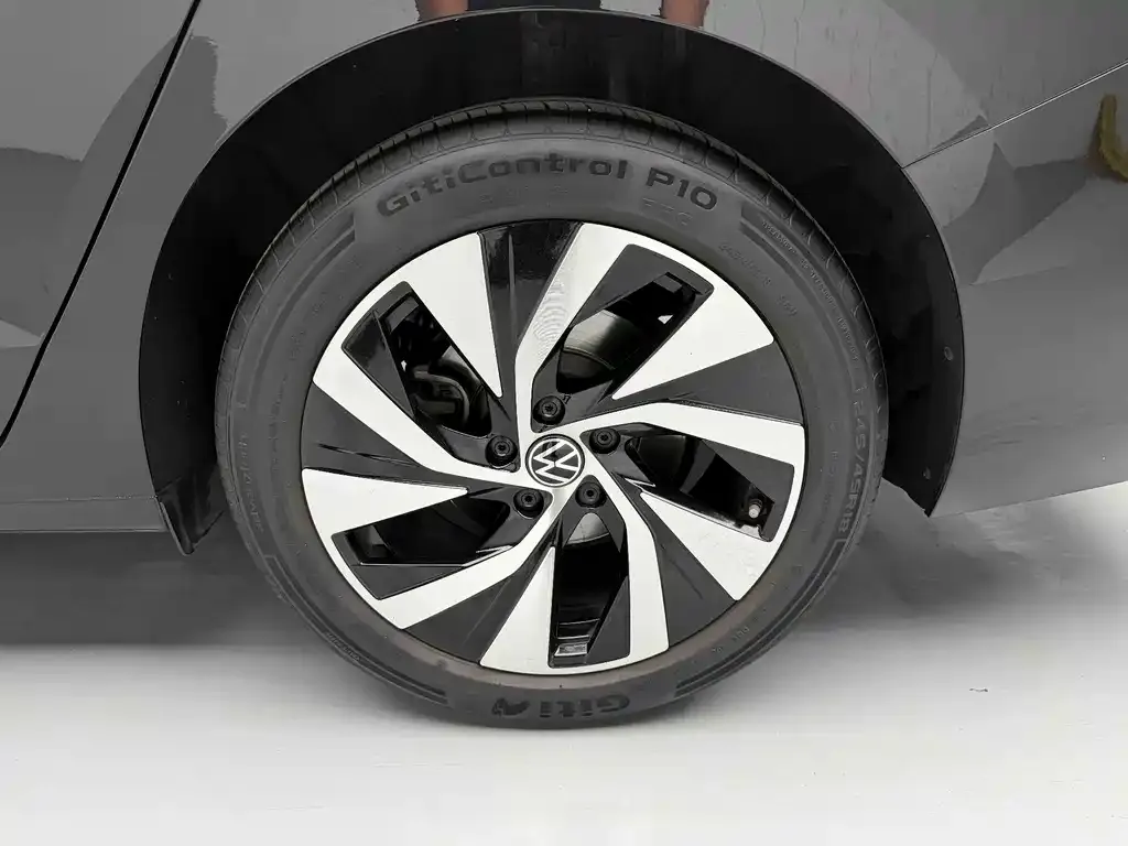 Volkswagen Passat — фото 4