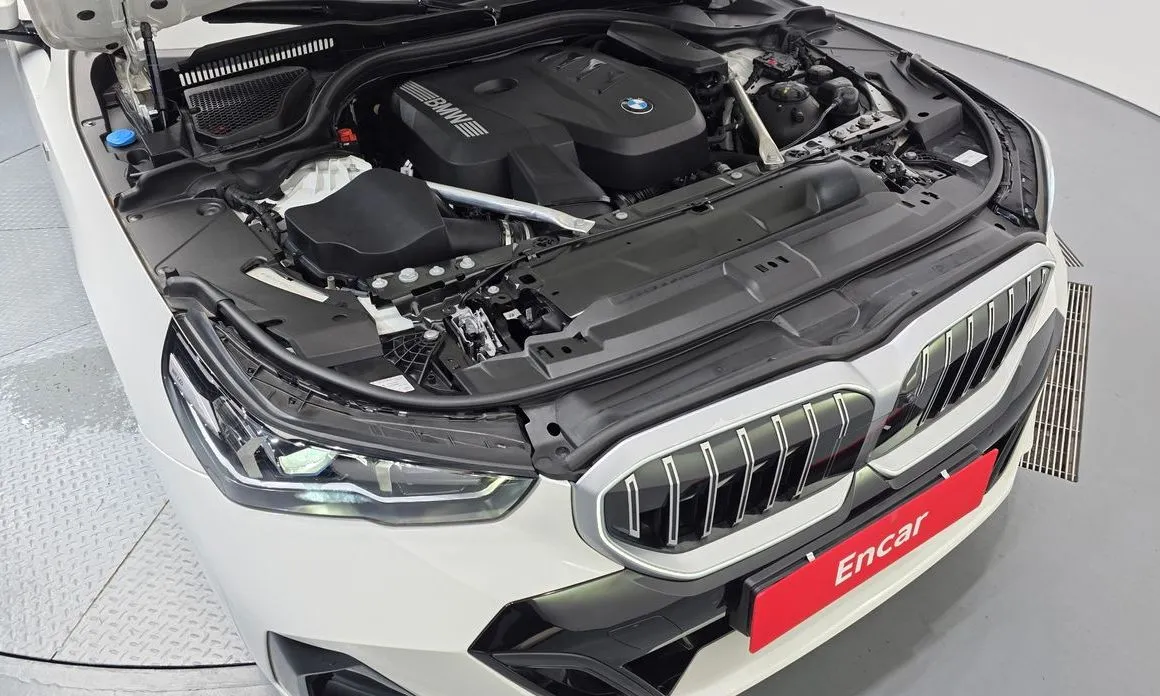 BMW 5-Series 2024 из KR, фото 10