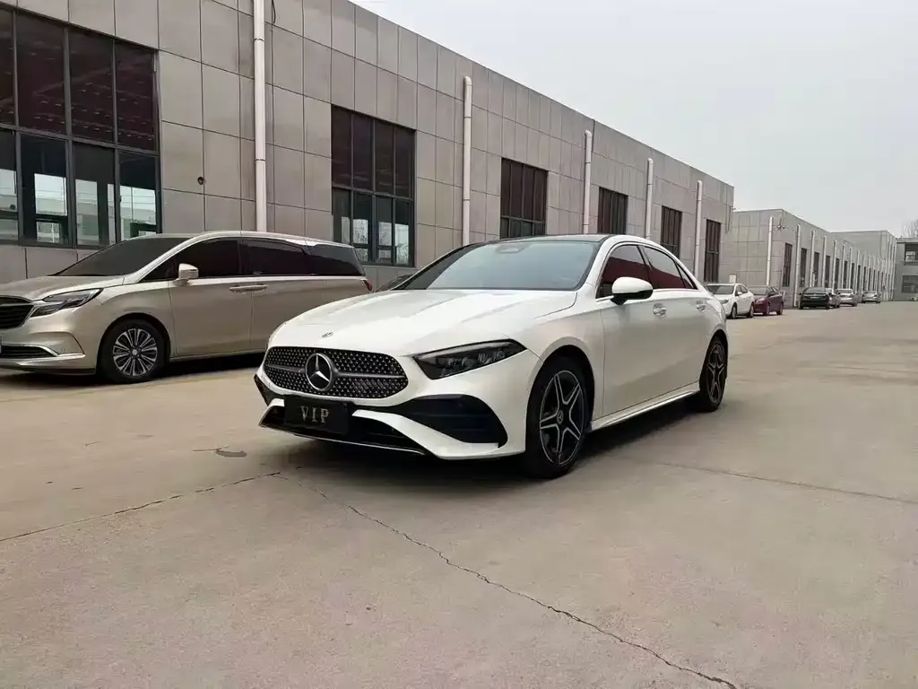 Mercedes-Benz A-Class — фото 1