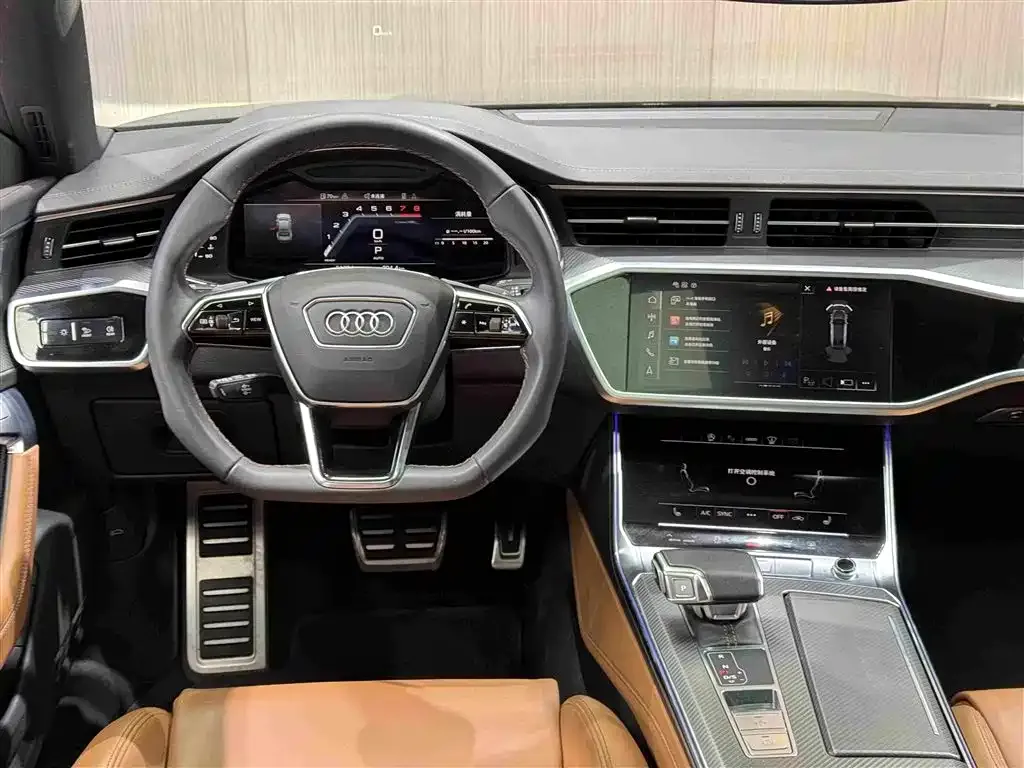 Audi A7L — фото 9