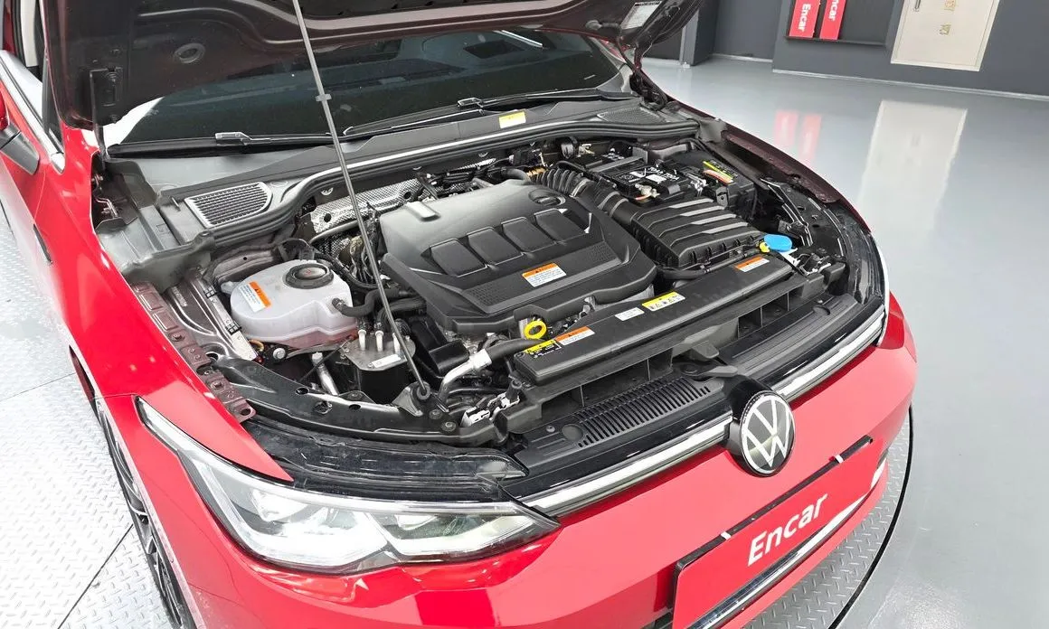 Volkswagen Golf 2024 из KR, фото 6
