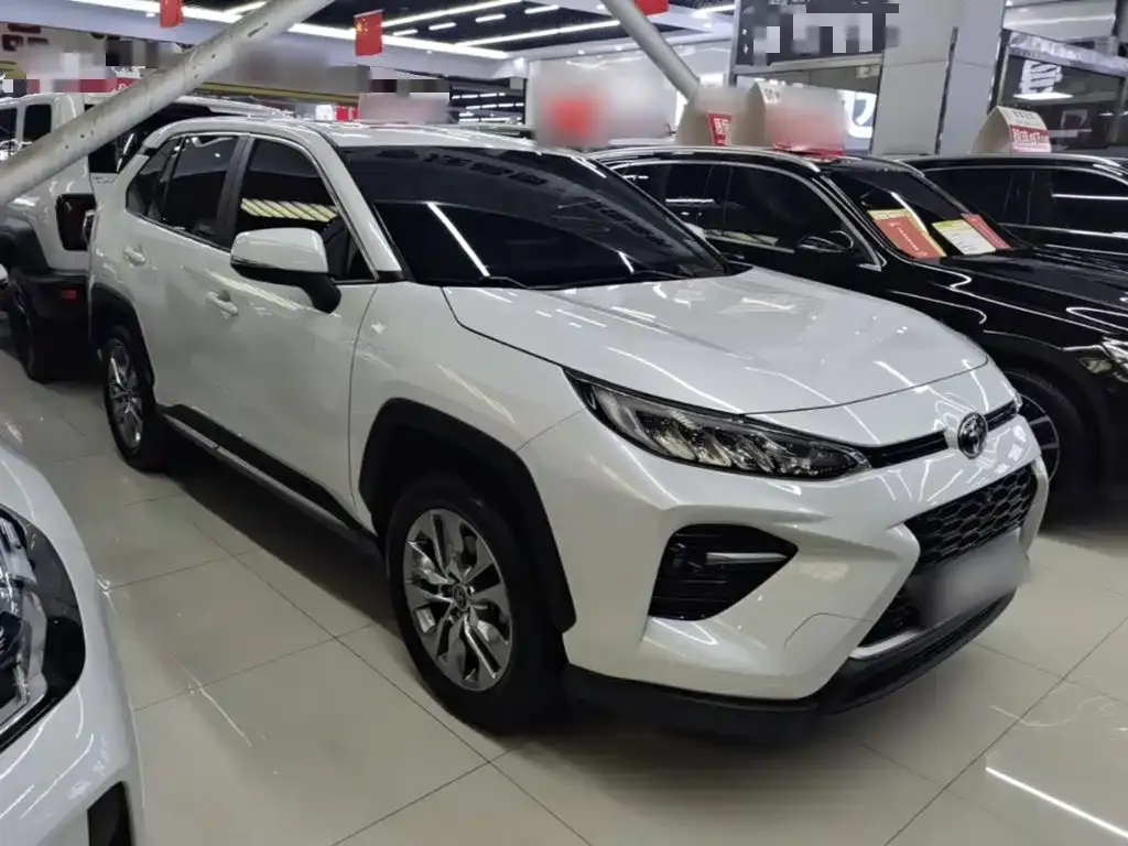 Toyota Wildlander — фото 10