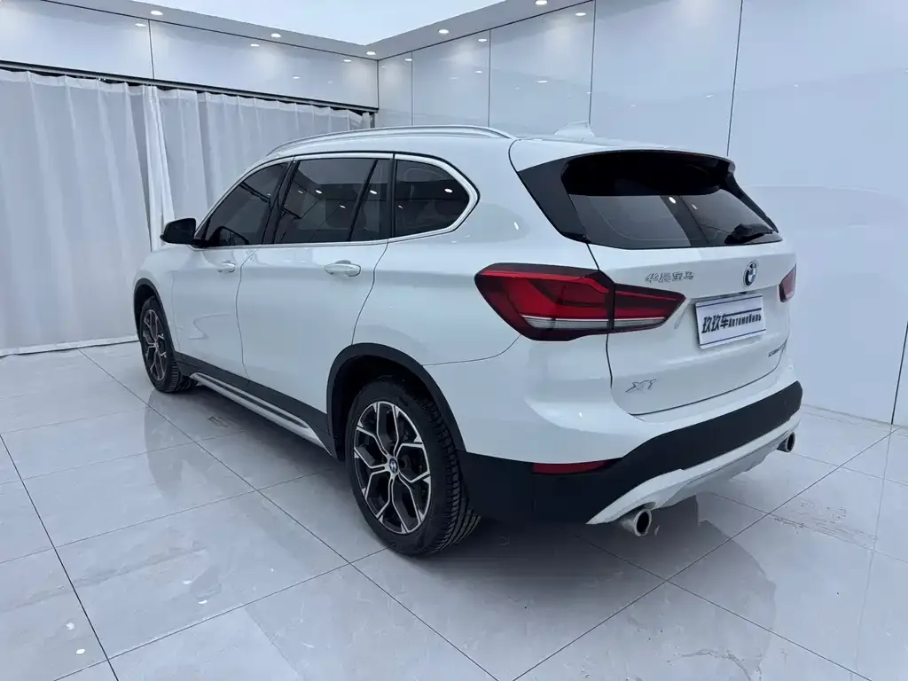 BMW X1 — фото 10