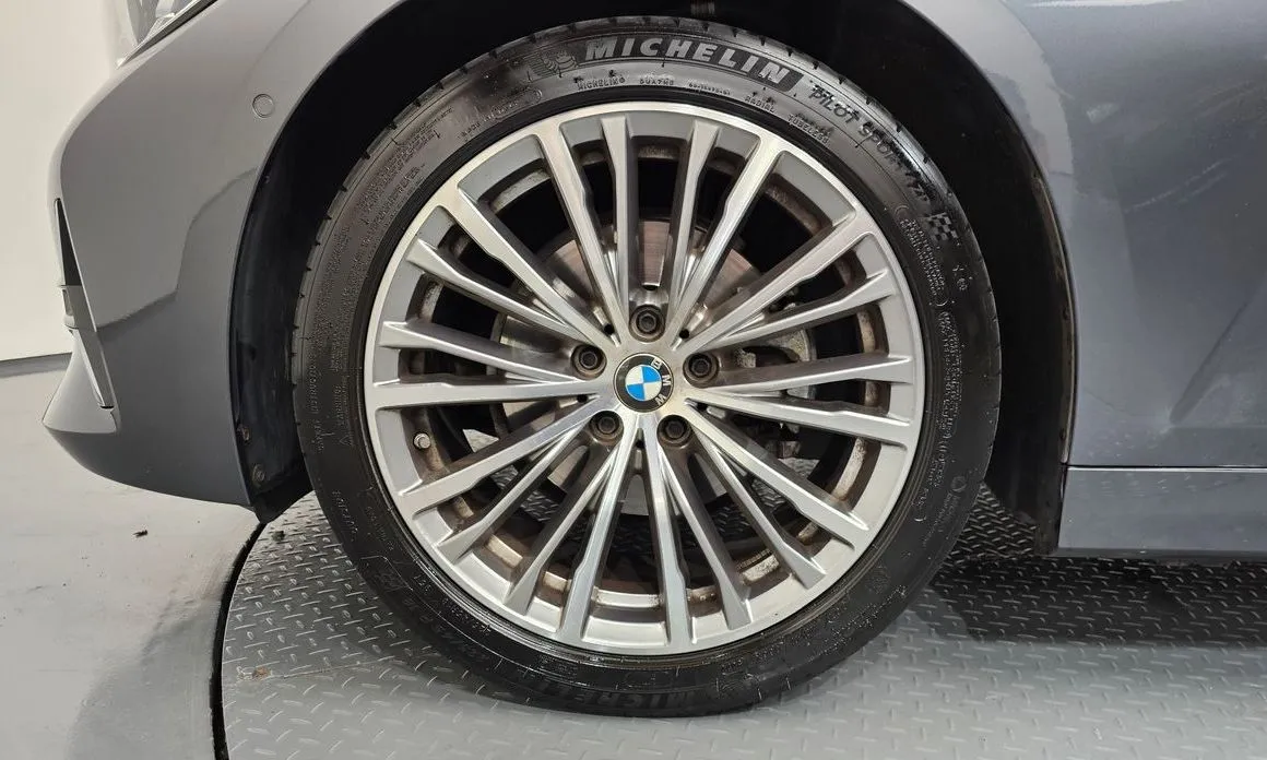 BMW 3-Series 2021 из KR, фото 6
