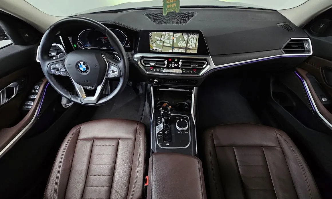 BMW 3-Series 2021 из KR, фото 8