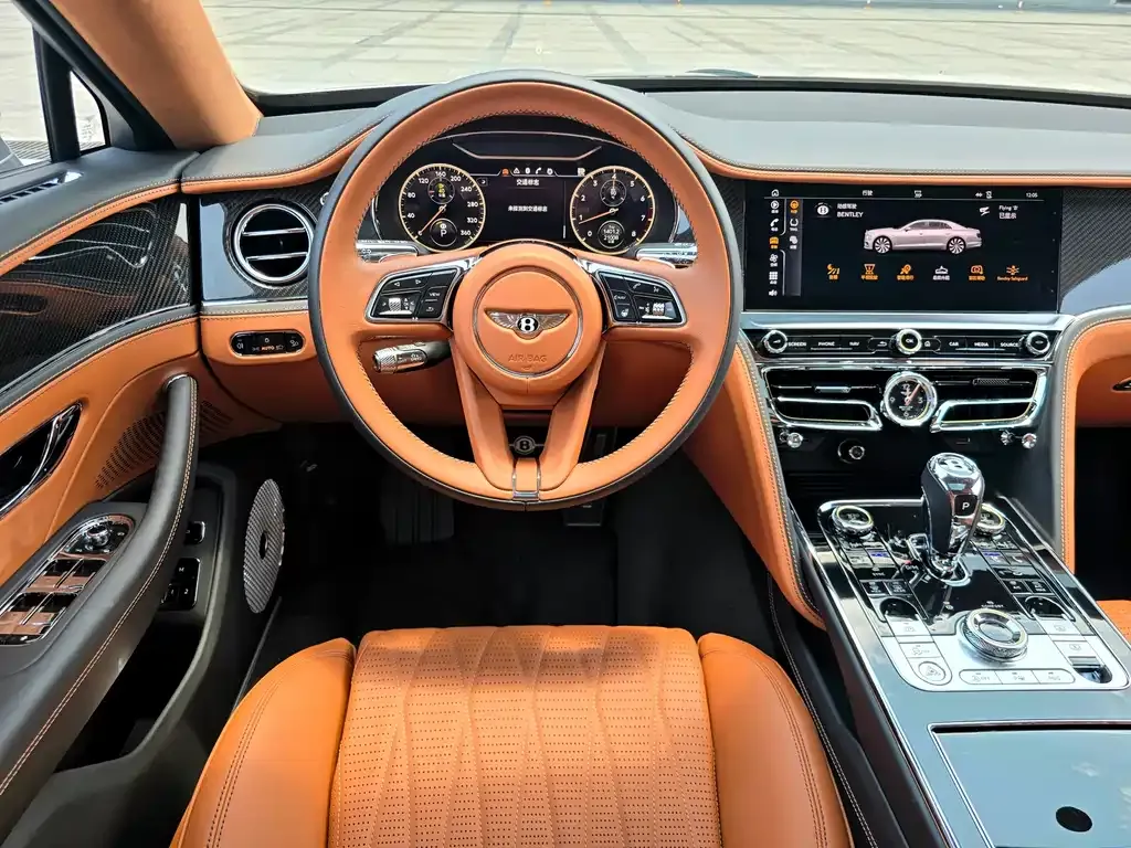 Bentley Flying Spur — фото 10