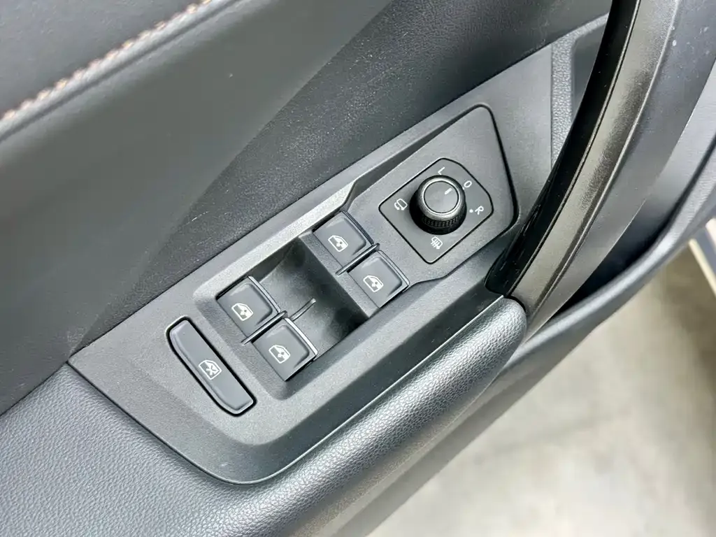Volkswagen Tharu — фото 3