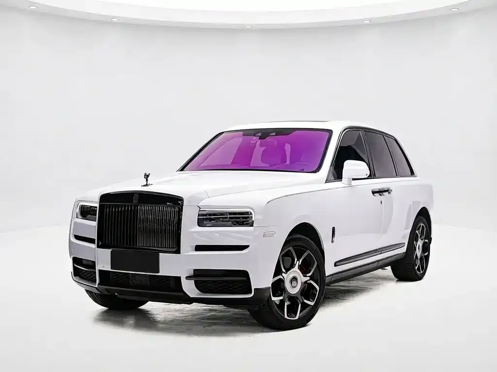 Rolls-Royce Cullinan — фото 1