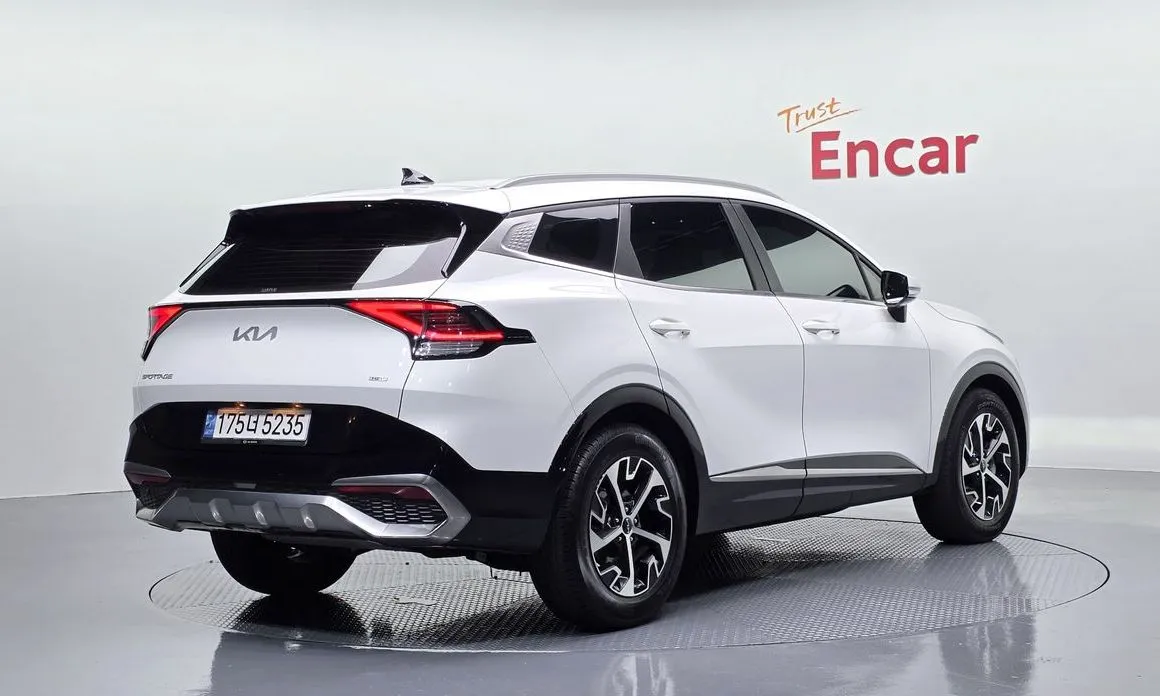 Kia Sportage — фото 8