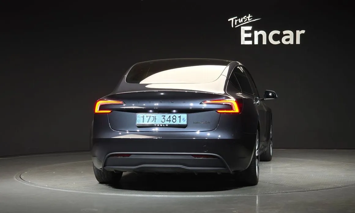 Tesla Model 3 — фото 3