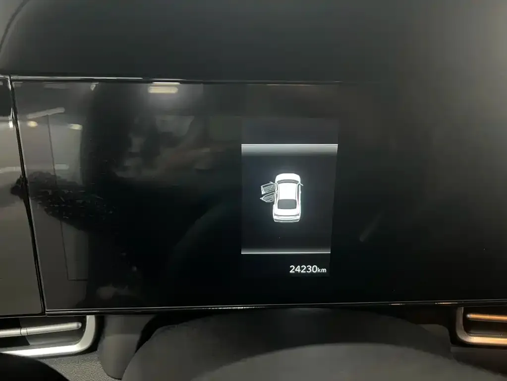 Hyundai Elantra — фото 2