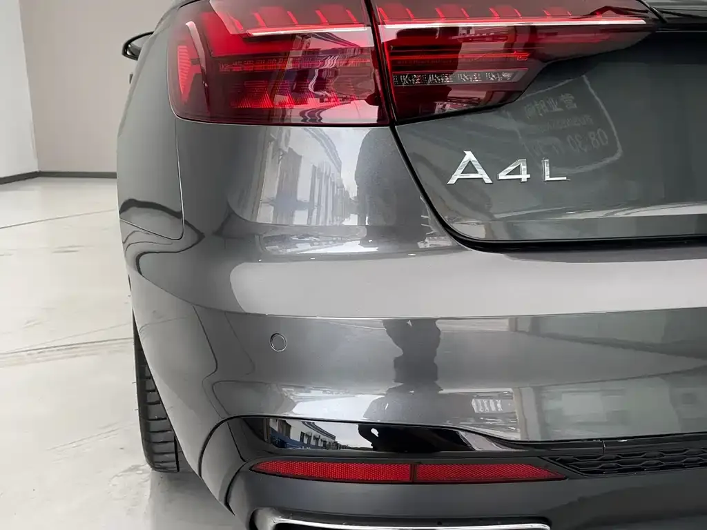 Audi A4L — фото 10
