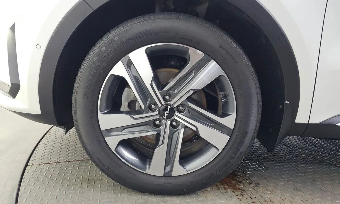 Kia Sorento — фото 8