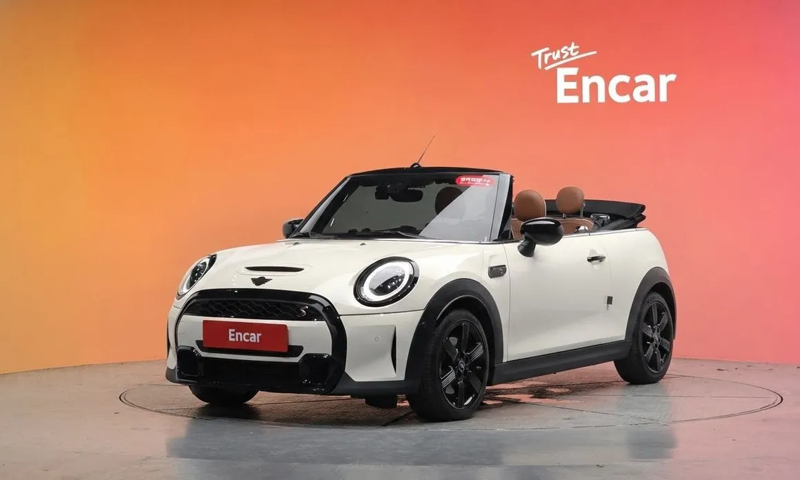 Mini Cooper Convertible — фото 1