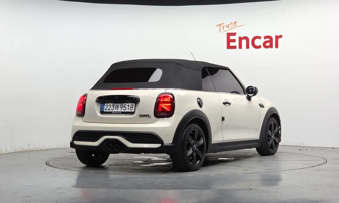 Mini Cooper Convertible — фото 4