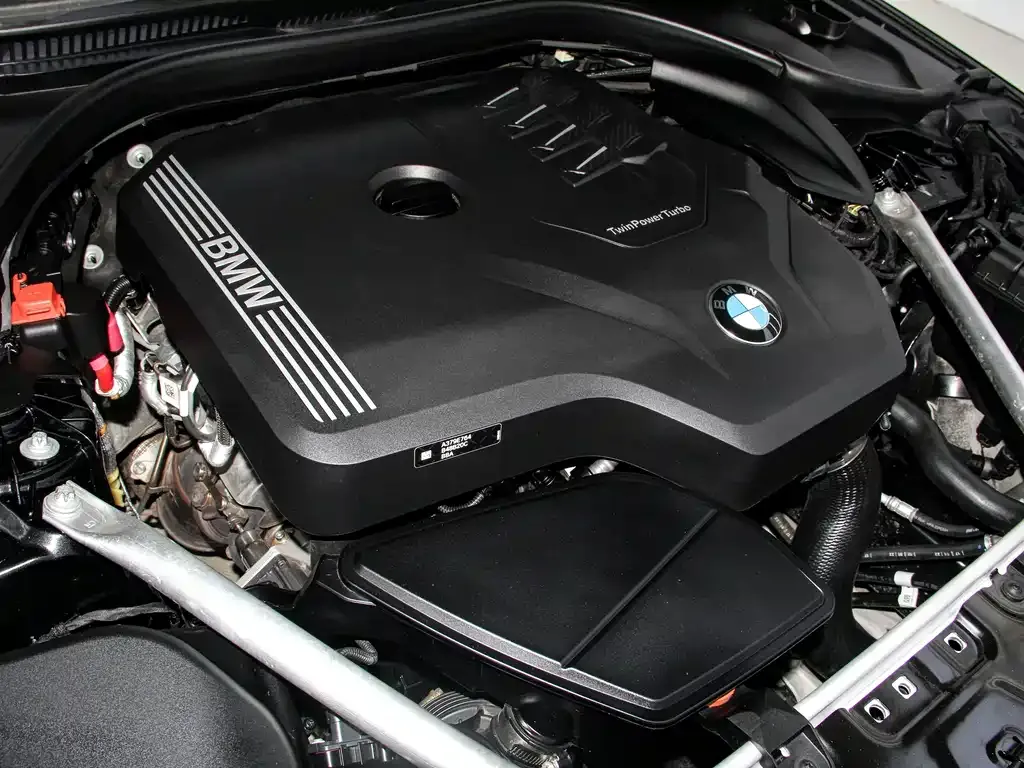 BMW 5 Series — фото 10