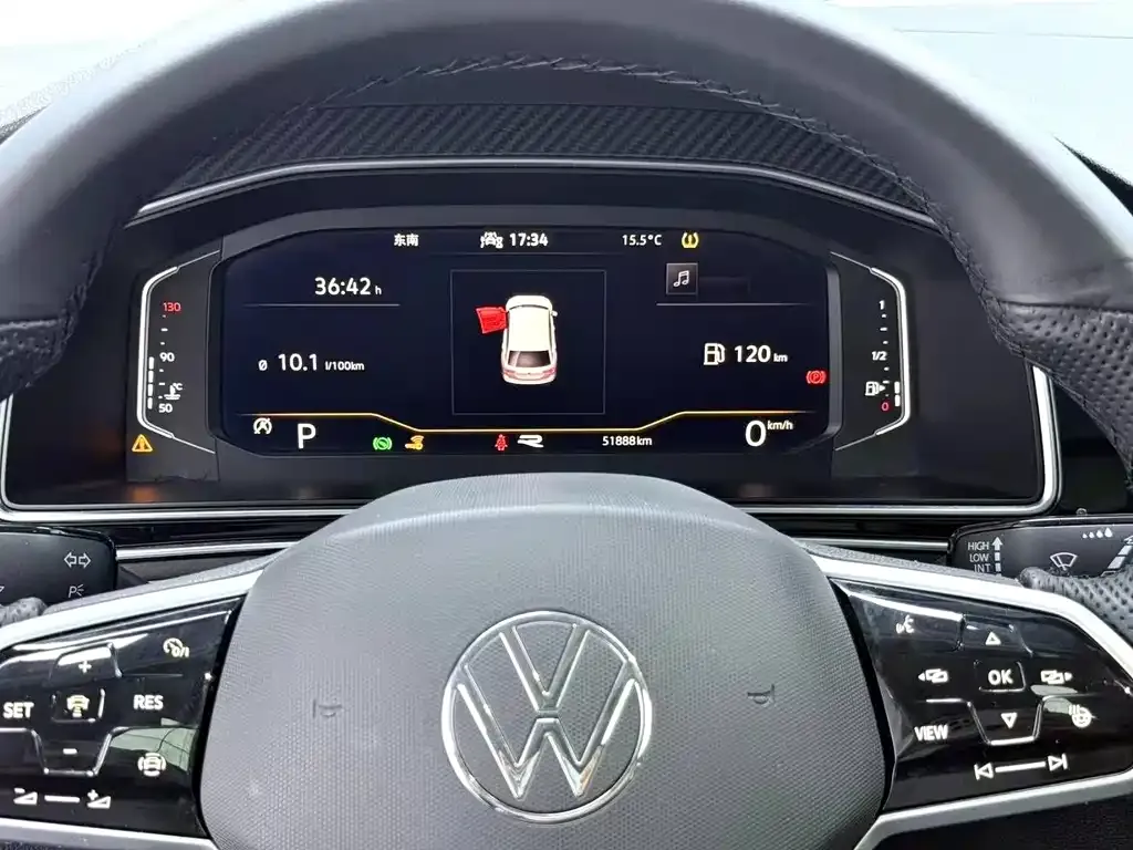 Volkswagen Tiguan L — фото 9