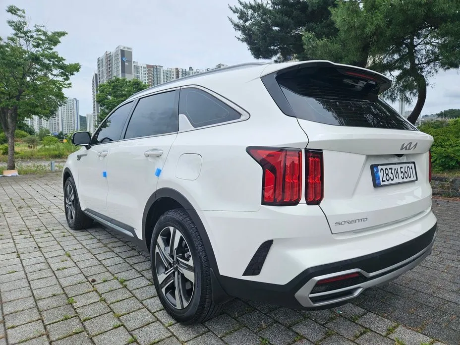 Kia Sorento — фото 6