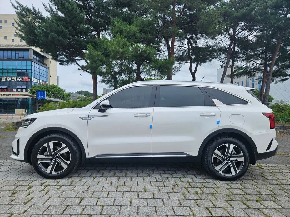 Kia Sorento — фото 7